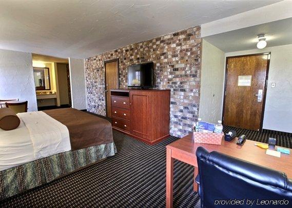 The Emerald House Hotel Bartlesville Exterior photo