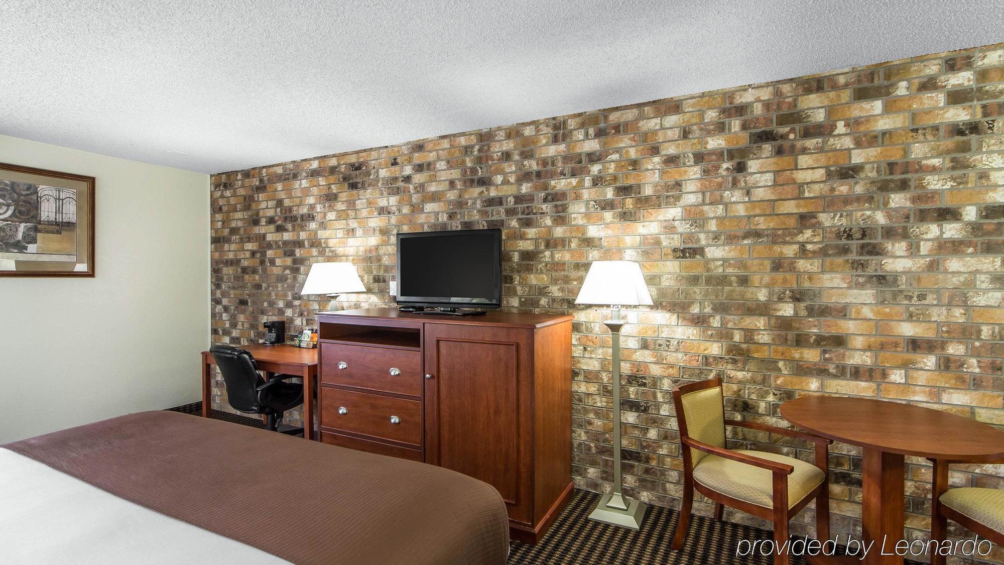 The Emerald House Hotel Bartlesville Exterior photo