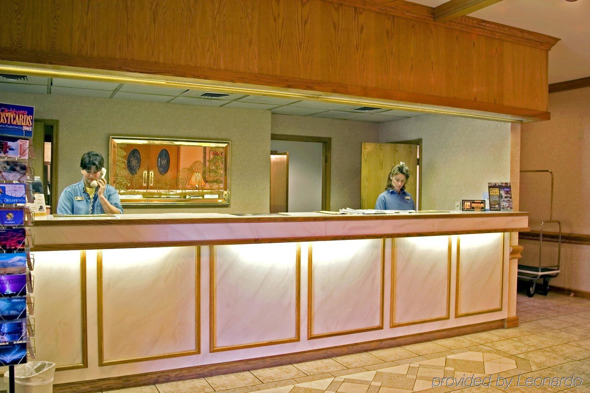 The Emerald House Hotel Bartlesville Interior photo