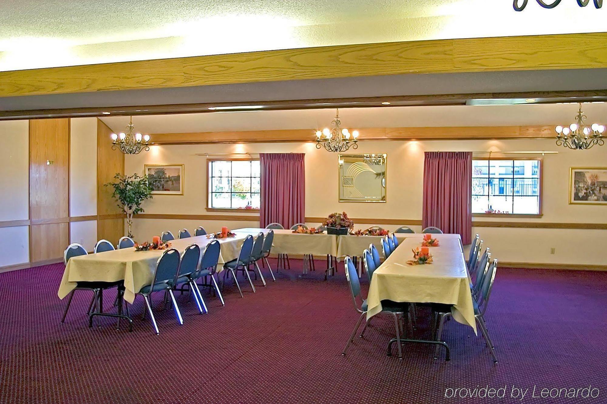 The Emerald House Hotel Bartlesville Facilities photo